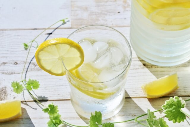 レモン水の効果と作り方！ダイエットや老化･病気予防できる究極の水