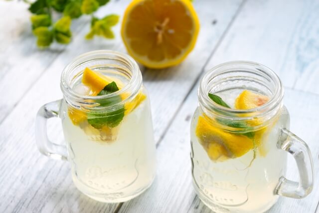 レモン水の作り方とは